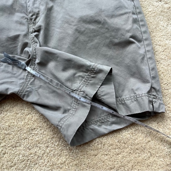 ✨Eddie Bauer Women’s Mercer Fit Khaki Chino Shorts - Size 14 - EUC - 100% Cotton - Picture 8 of 8